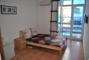 Guest House on Primorskiy 3